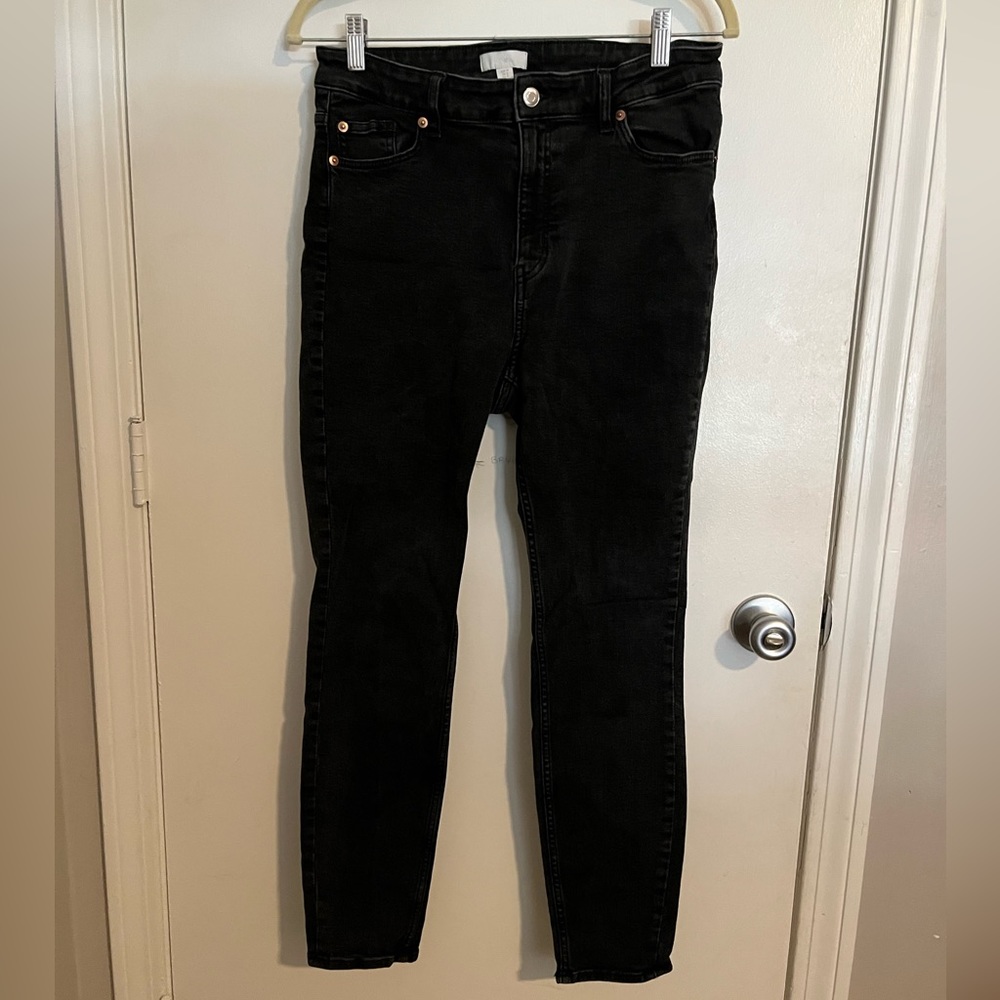 Black high waisted skinny jeans